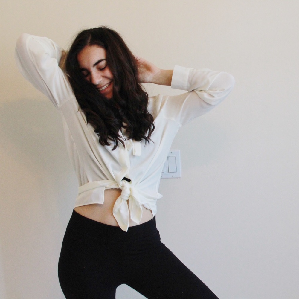 Ann Taylor White botton down blouse